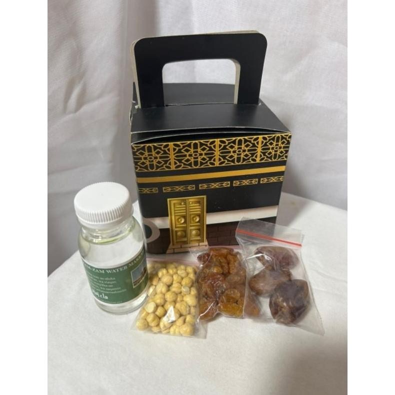 

Oleh Oleh Haji Dan Umrah Paket Kabah 50Pcs Lengkap( Air Zam Zam 80Ml Ful)