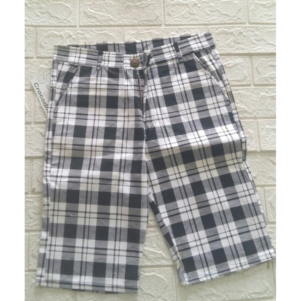 Celana pendek CROCODILE