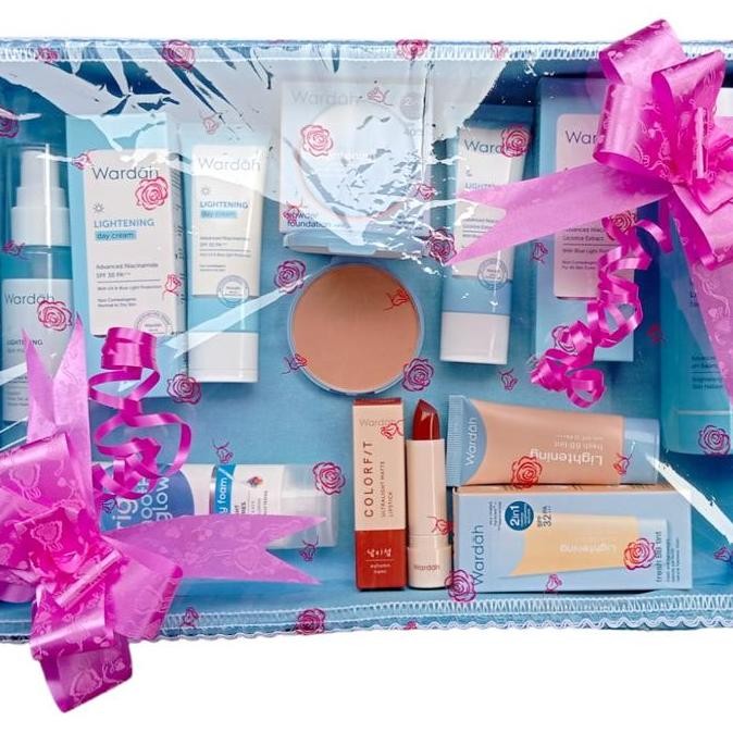 

Wardah Seserahan/ Paket Parsel Kosmetik Set Lamaran / Paket Seserahan Wardah Lightening Gratis Box/ Cod [Wttz0012] Creamy Foundation Cover
