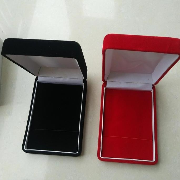 

TERLARIS - Kotak Hadiah LM