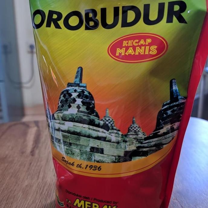 

JH8 Kecap Borobudur Manis 550ml Kemasan Pouch Bukan Kecap Bango