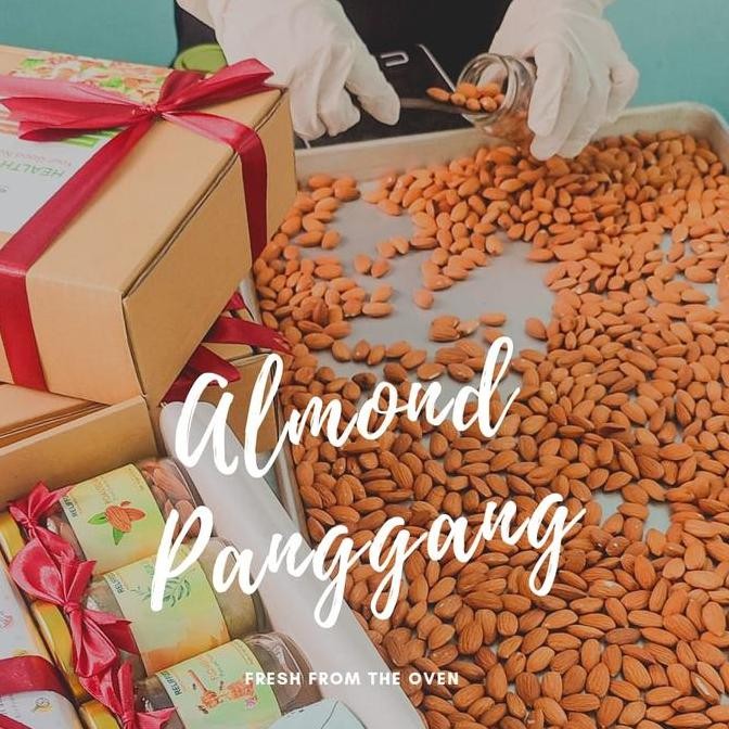 

TRAIL MIX KACANG ALMOND DAN METE MEDE PANGGANG 250 GRAM MIXED NUTS Snack Food Cemilan Makanan Kering