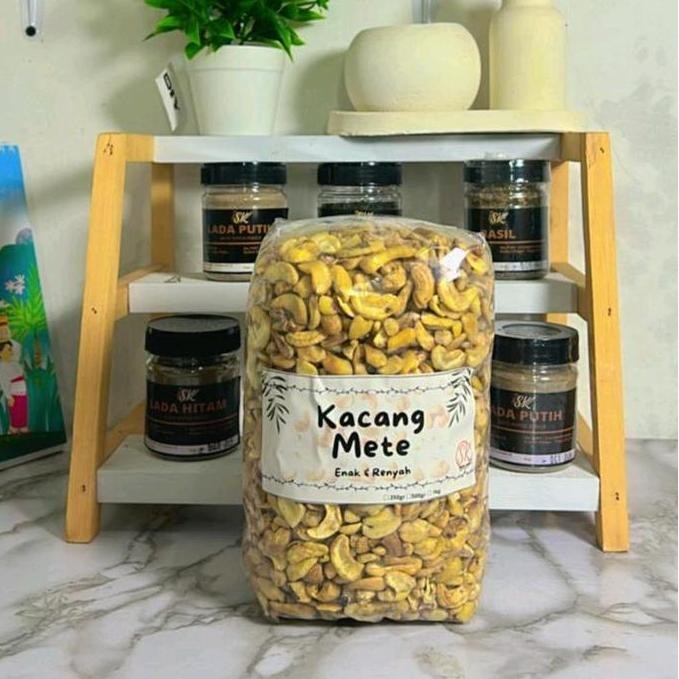 

Kacang Mete Mentah & Goreng 1kg - Rasa Enak, - Cemilan, Snack Cashew Asin