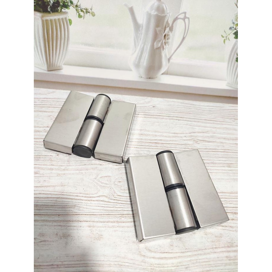 Engsel kubikal toilet