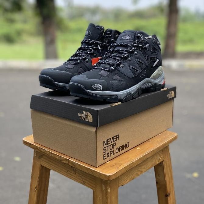 Promo Sepatu Gunung The North Face Trac Outdoor Sepatu Hi Pria Baru
