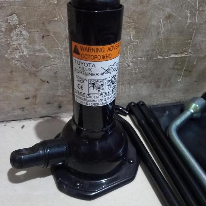 DONGKRAK MOBIL.HILUX.FORTUNER.ORI