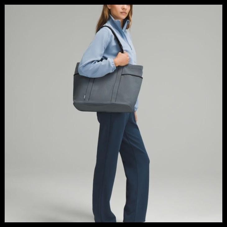 Lululemon Daily Multi-Pocket Tote Bag 20L Terlaris