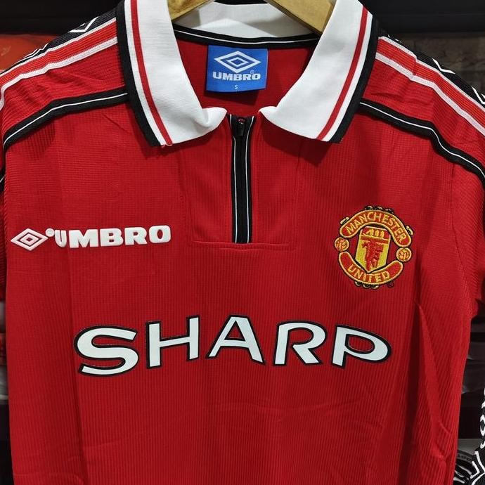JERSEY BOLA VINTAGE RETRO LENGAN PANJANG M.U HOME 1998 1999 TREBLE