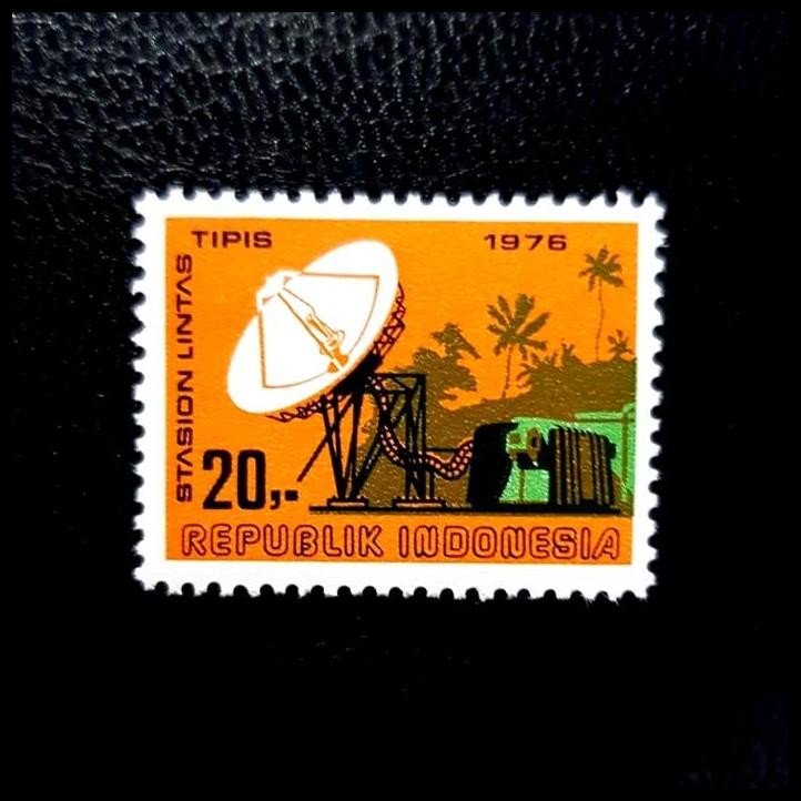 

GRATIS ONGKIR PRANGKO INDONESIA 1976. STASION LINTAS TIPIS ~ SATELIT KOMUNIKASI. LUX !!