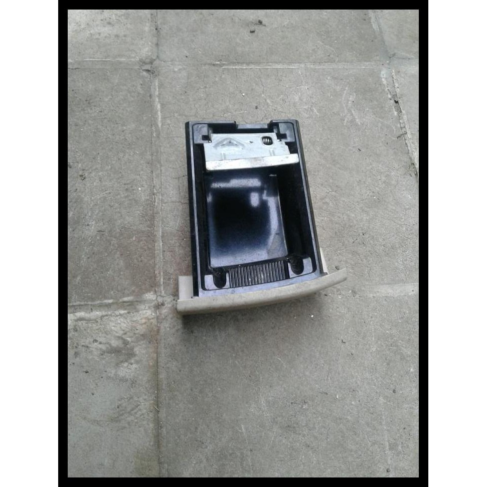 HOT DEAL ASBAK ASHTRAY DASHBOARD NISSAN SERENA C24 