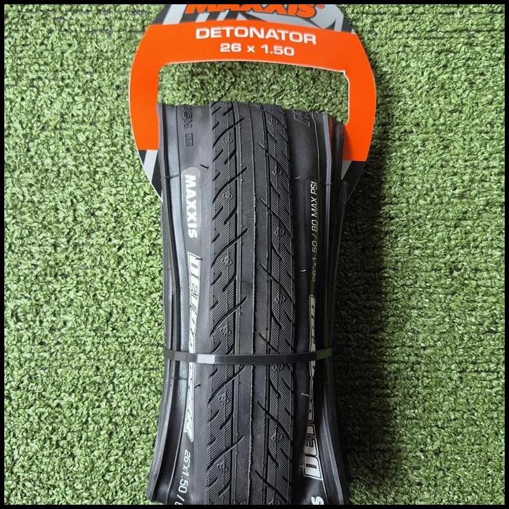 Ban Luar Maxxis Detonator 26 x 1.50