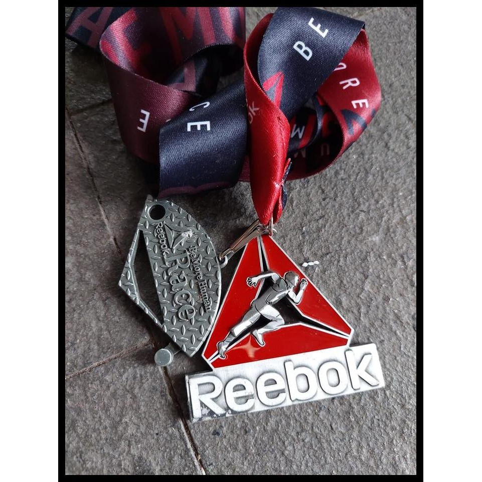 BEST DEAL KOLEKSIAN MEDALI WARM UP STAGE 10 KM FINISHER 2018 