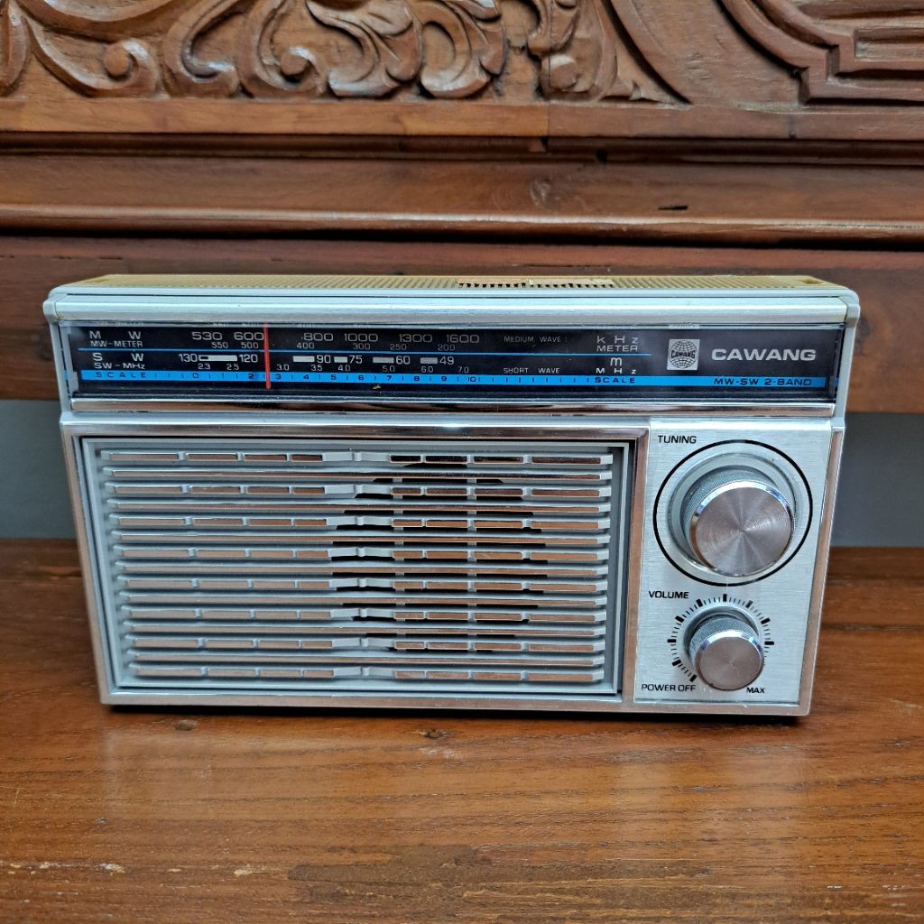 Radio antik cawang NOS seri TN 4200 Y