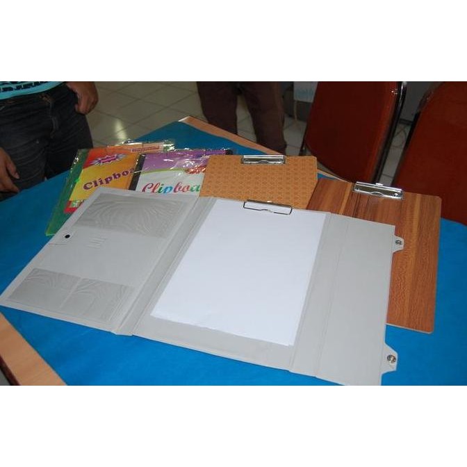 

Map Klip Board Model Kancing Kulit Keren Untuk Arsip Dokumen