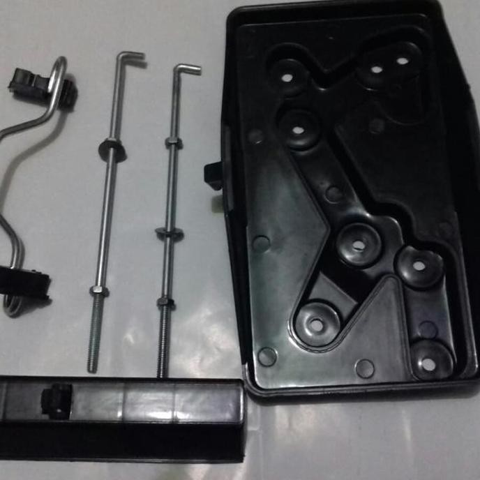 TATAKAN DUDUKAN AKI MOBIL TOYOTA AVANZA XENIA UNIVERSAL