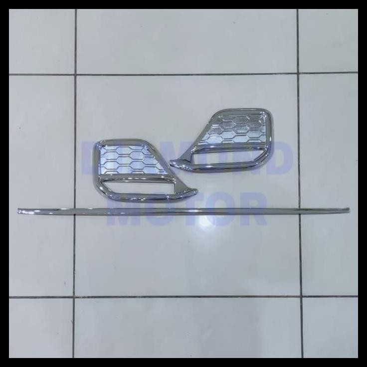 HOT DEAL NEW MOBILIO 2017 GARNIS COVER RING DAN LIST CHROME BEMPER BELAKANG 