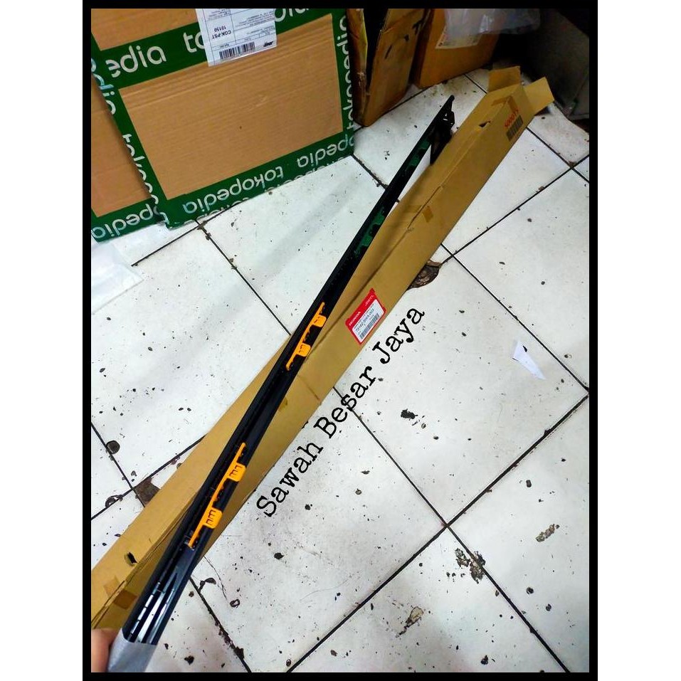 GRATIS ONGKIR KARET LIST LIS GARNISH MOULDING MOLDING KACA BESAR DEPAN BAGIAN SAMPING KIRI KANAN HON