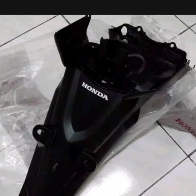 spakbor belakang honda beat karbu ori