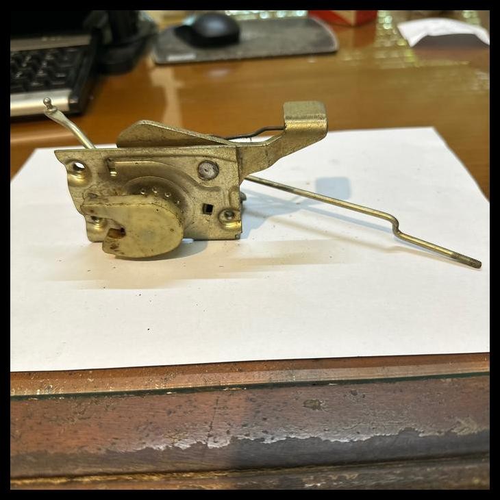 TERMURAH FRONT LEFT DOOR LOCK/DOOR LOCK DEPAN KIRI FIAT 132 S GL GLS