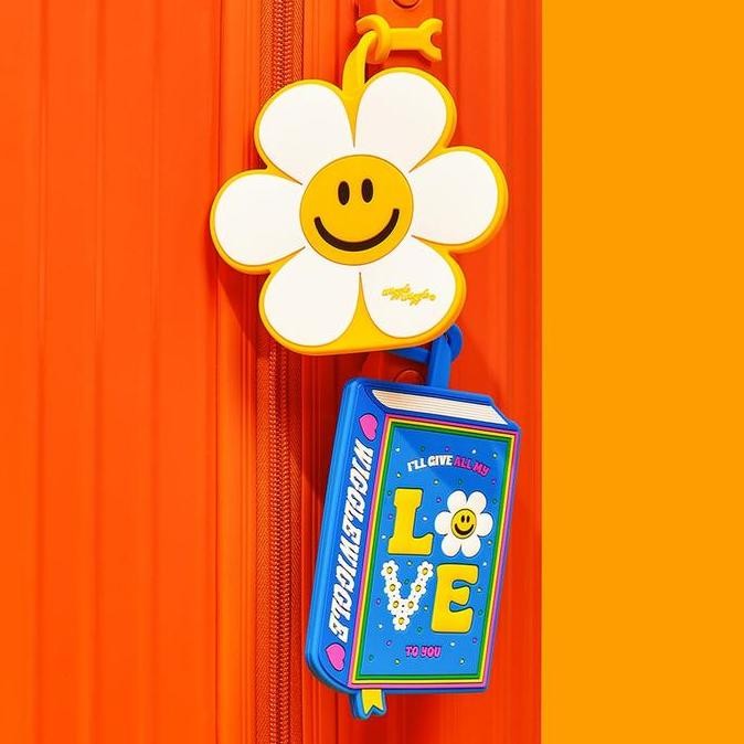 

Wiggle Wiggle Multi Name Tag - Smile We Love New Stok