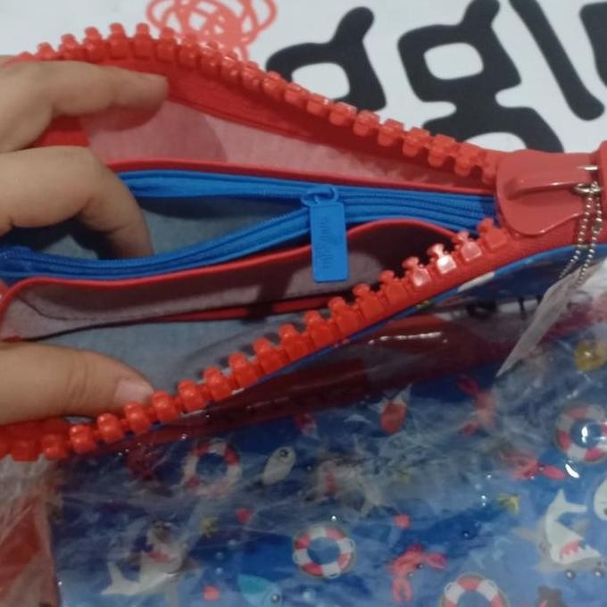 

Smiggle Triple Pocket Pencilcase New Stok