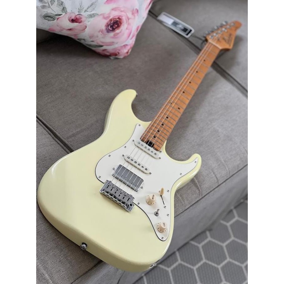 Soloking MS-11 Classic MKII with Roasted Maple FB in Vintage White