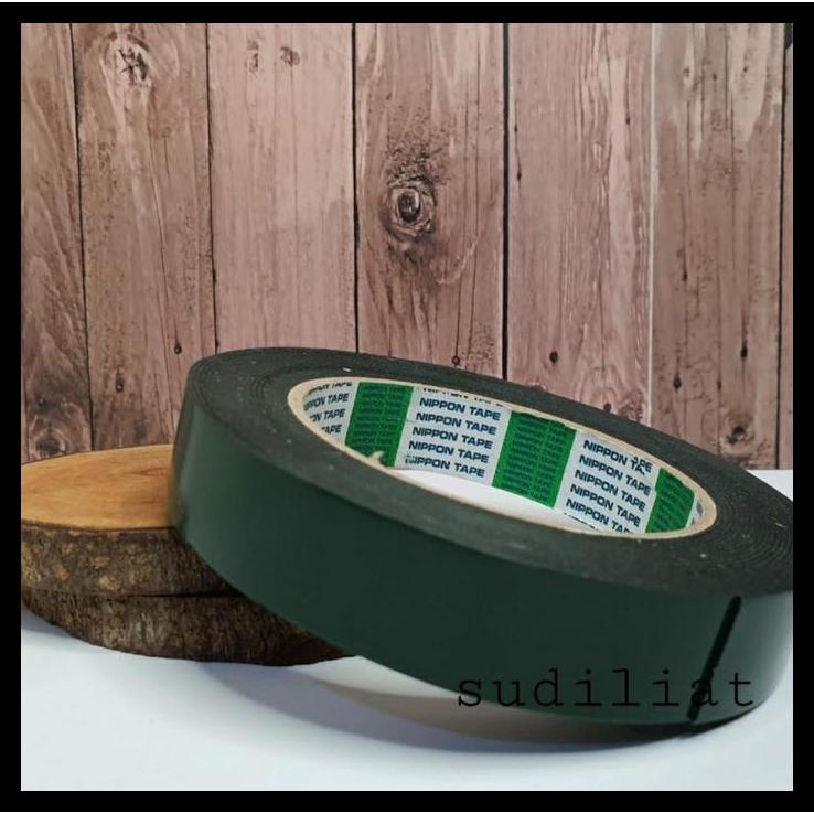 

BEST DEAL ISOLASI DOUBLE TAPE BOLAK BALIK HIJAU FOAM NT DOBEL TAPE 20MM X 4,5MM !!!!!!