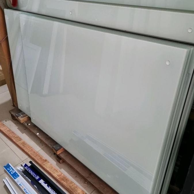 

Glassboard Magnetik Uk.90X120Cm / Papan Tulis Kaca New Stok