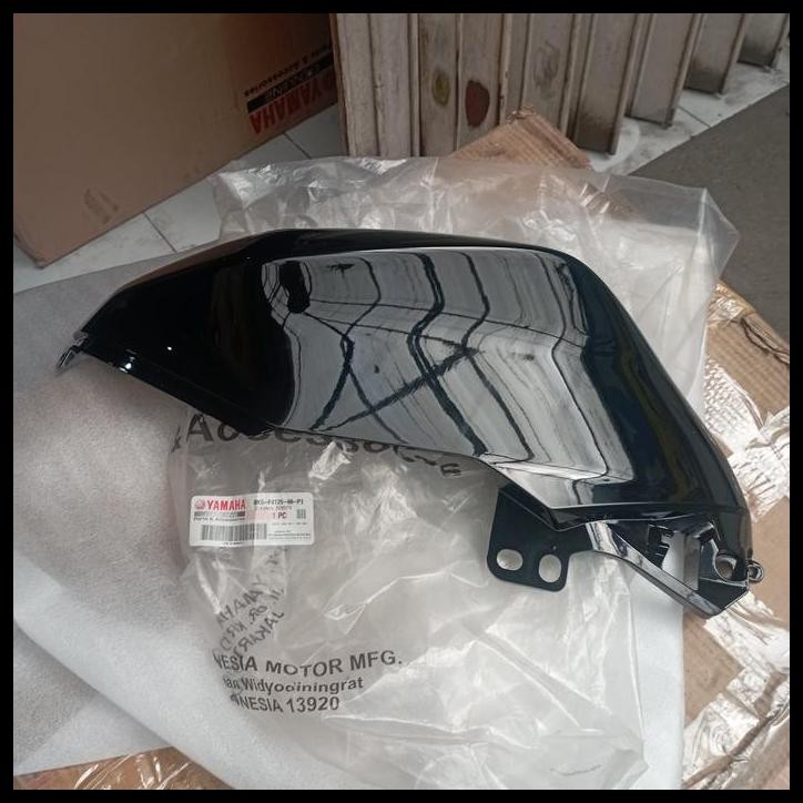 BEST DEAL COVER TANGKI KIRI YAMAHA R15 ORI YGP ASLI BK6-F4129-00-P3 