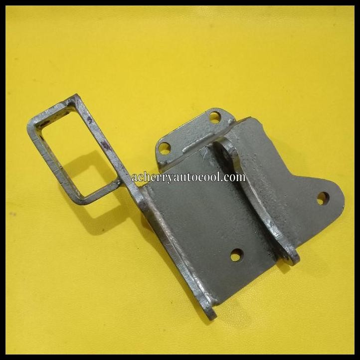 TERBARU BRACKET - COMPRESOR AC  MITSUBISHI L300 BENSIN PASANGAN SANDEN 508 