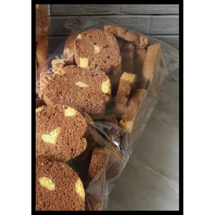 

BEST DEAL SNACK BOLU PANGGANG MOKA 250GR !!!!!