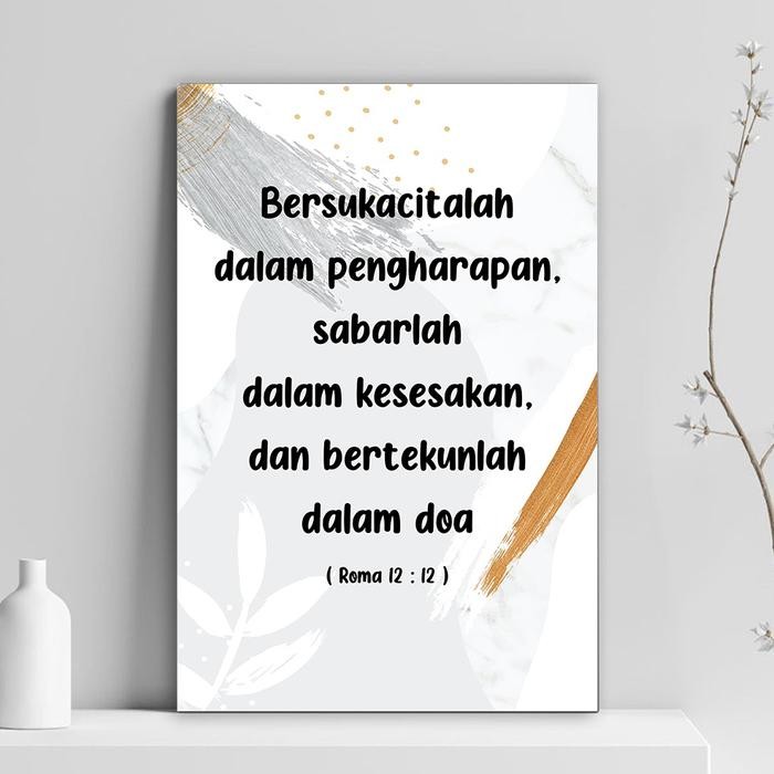 poster kayu hiasan dinding rohani kutipan ayat alkitab roma 12:12