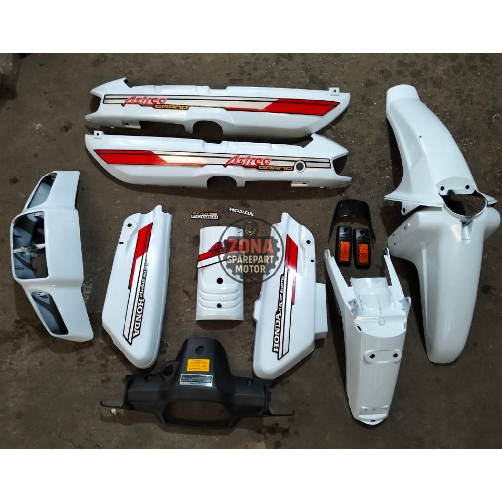 PAKET COVER BODY BODI FULLSET HONDA ASTREA GRAND BULUS WARNA PUTIH SET STIKER MERAH SILVER BODI GRAN