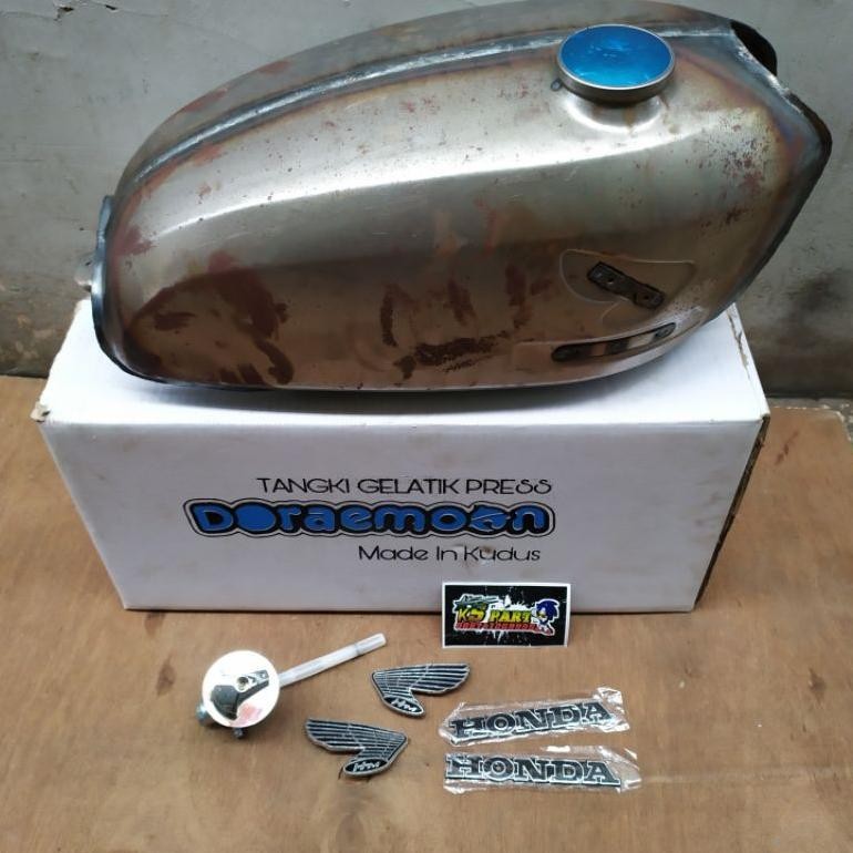 tangki cb doraemon satu set