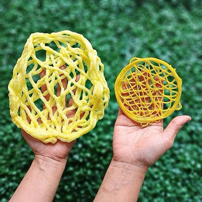 

Kerupuk Mie Kuning Mentah 1Kg