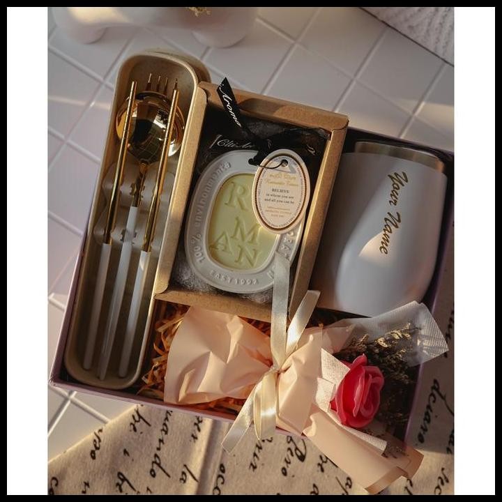 

WINKY- giftbox/birthday gift/hampers ulang tahun/hampers birthday