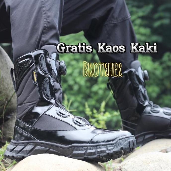 SEPATU PDL TALI PUTAR KULIT MENGKILAP DOGLAS BROTRHER