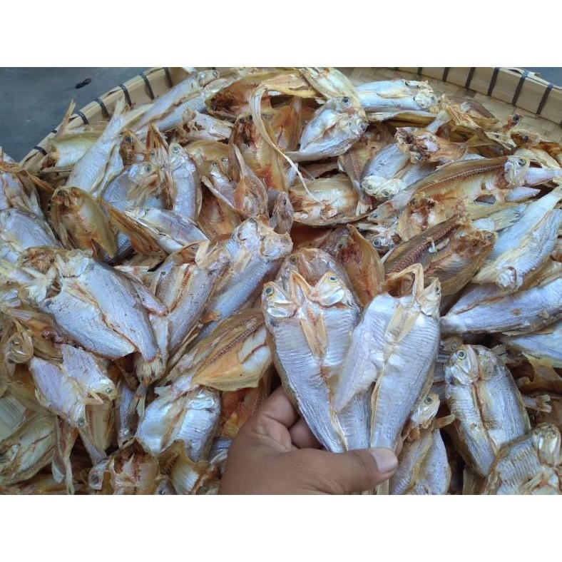 

Ikan Bilis Kering Tawar 500 gram