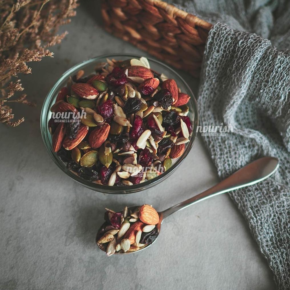 

Dark Choco Trail Mix 250gr Nugi