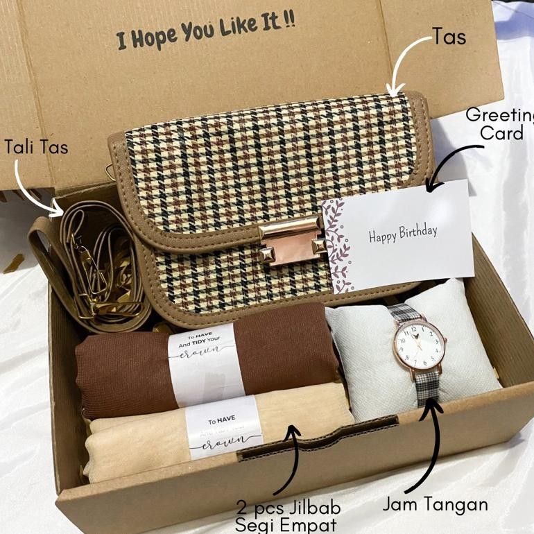 

[Ruby Bag]Hampers Gift Box Tas Ruby/Hadiah Ulang Tahun/Kado Wisuda/Kado Wedding/Kado Pacar/Kado Anniversary/Kado Hari Ibu/Kado Valentine/Kado Hari Guru/Hadiah Ulang Tahun Cewek