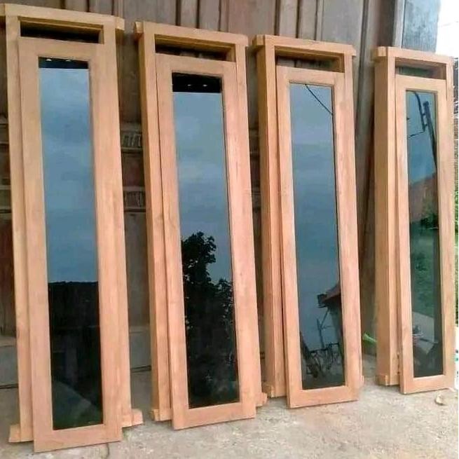 kusen jendela dan jendela kaca kayu mahoni + jendela rumah + jendela rumah minimalis JM