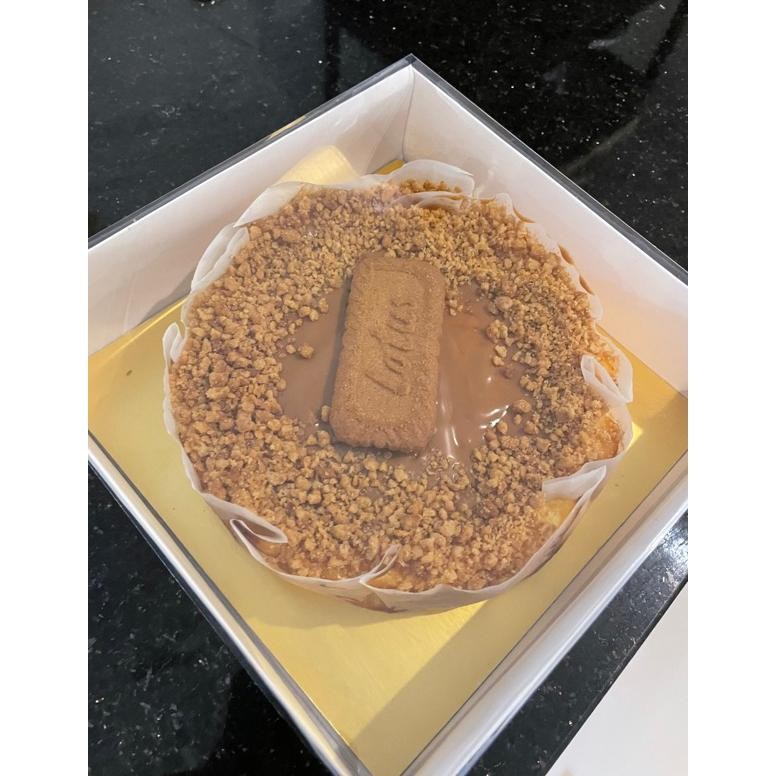 

burnt cheesecake lotus Nugi