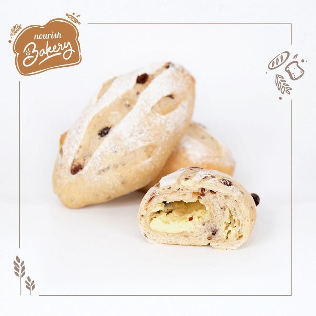 

Cranberry Cream Cheese - 100% Sourdough Soft Bread dengan Grass Fed Cream Cheese Nugi