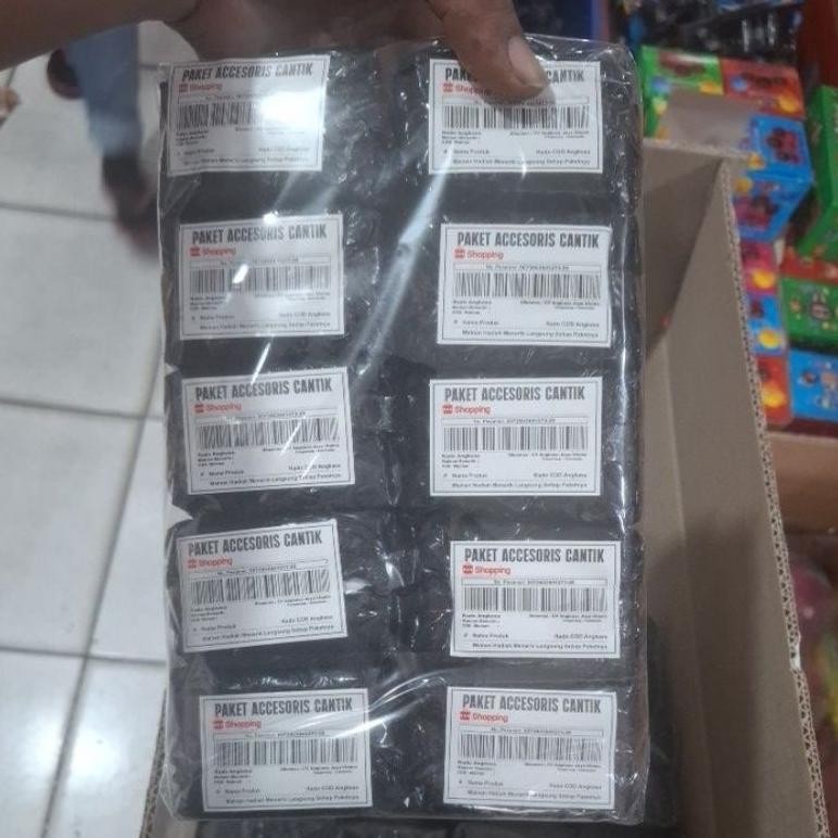 

Kado Surprice Snack Cod 1pak 20pc / Kado Pita 12pc Nugi