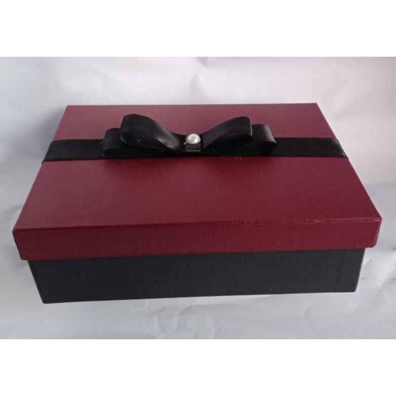 

kotak kado / giftbox / kotak hampers 15x20x7cm Nugi