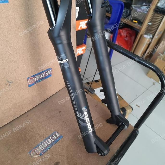 ready Fork Xfusion RC32 Air 29 inch T130 Boost Black - x fusion 29er