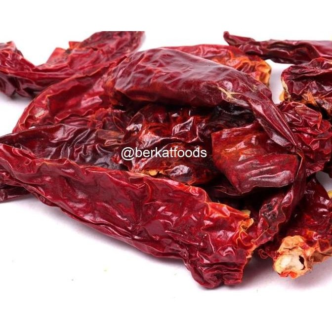 

}}}}}}] Dry Red Curly Chili India 1 Kg / Cabe Keriting Kering Indian / Whole Mirch Chilli Cabai 1KG