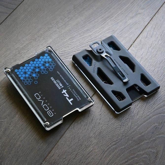 

Govo Id Card Holder Polycarbonate Original Tahan Lama Original