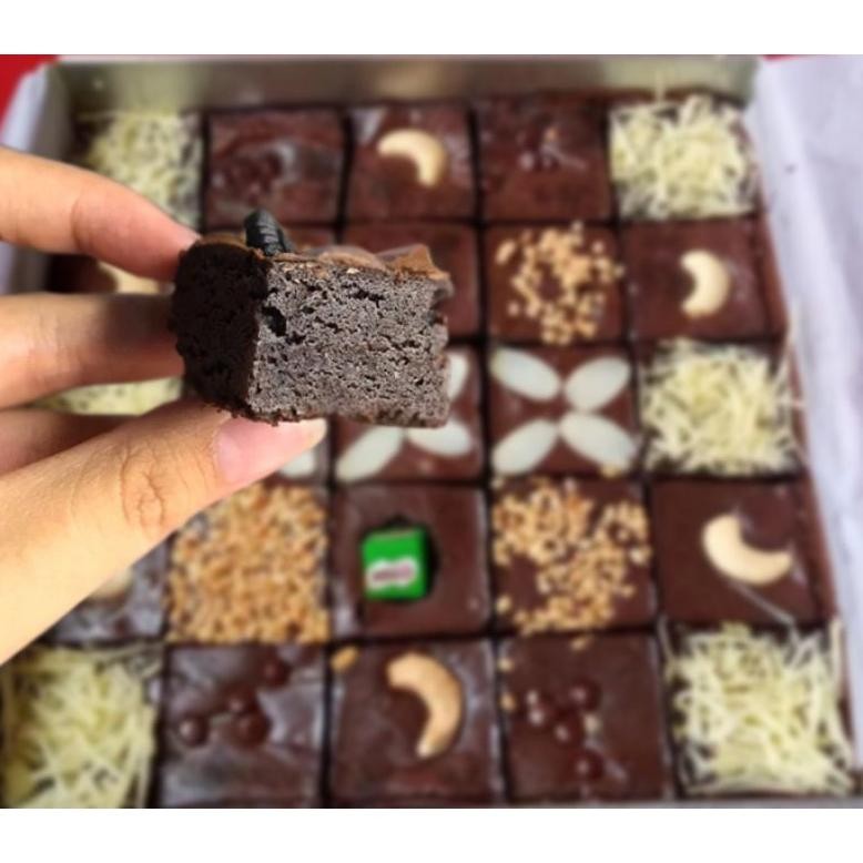 

Promoo!! Brownies Fudgy Dark 20x20 (25 pcs)