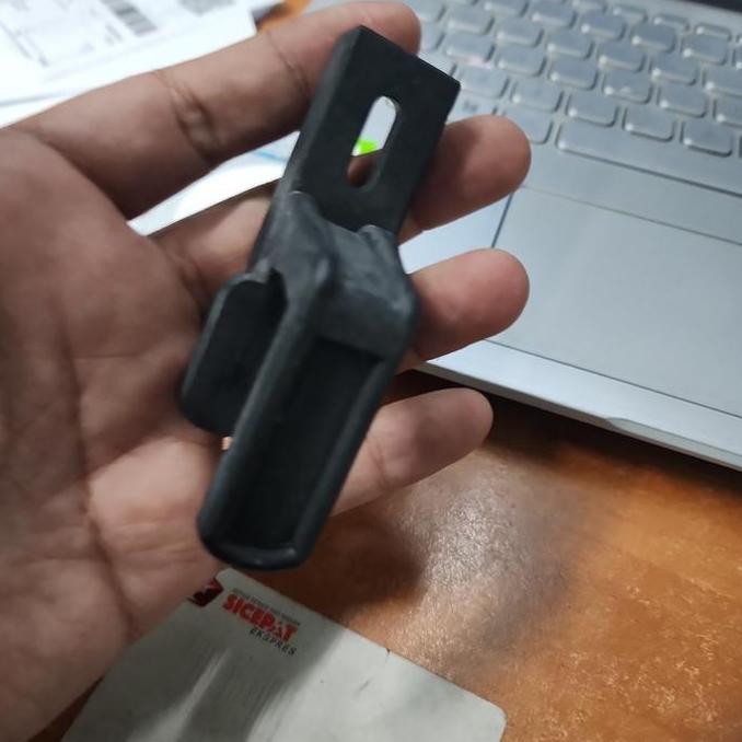 E Hook Plastik Trifold Original fork hook United trifold